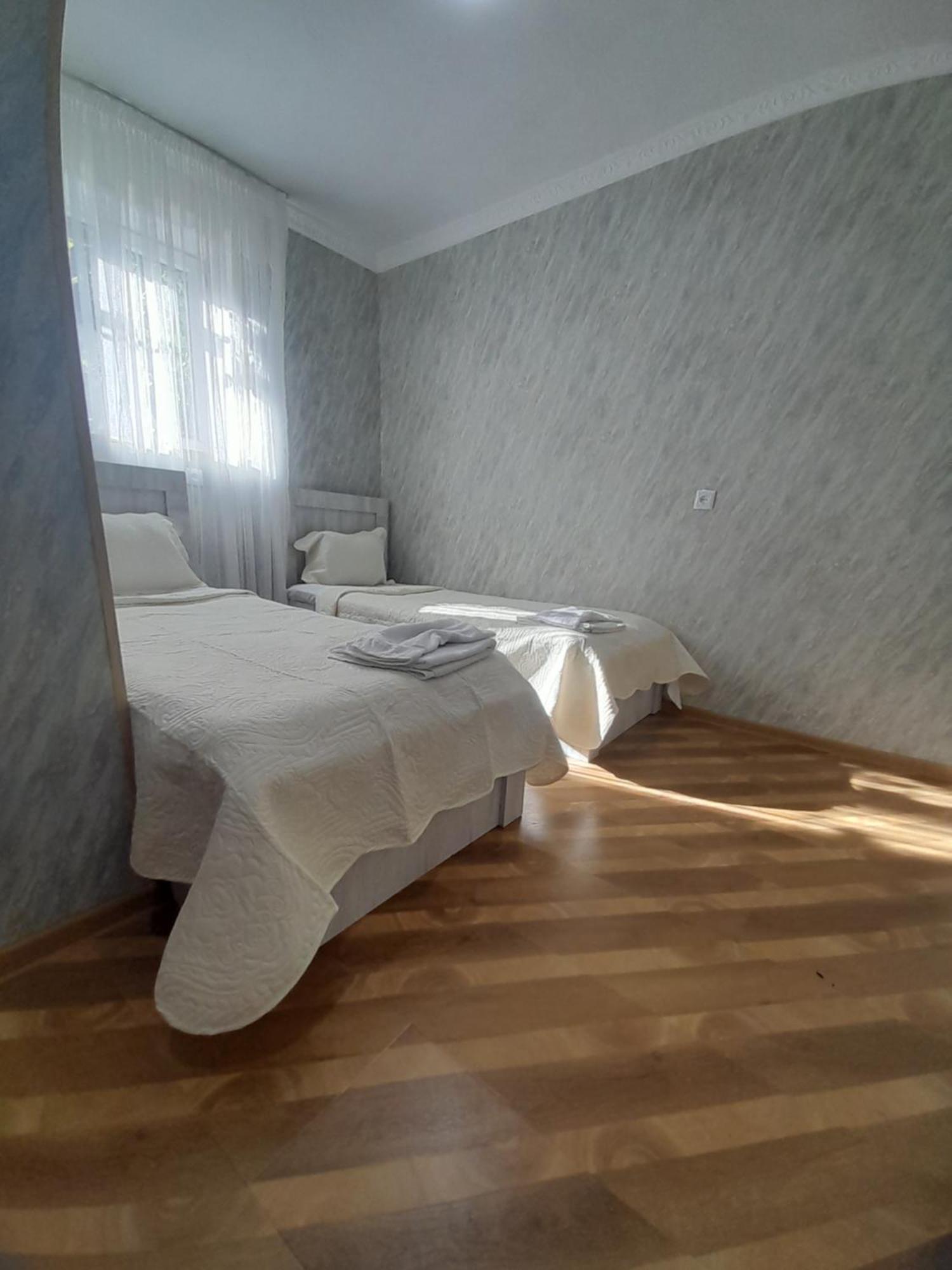 Hotel Lukarabati Akhaltsikhe  Exteriör bild