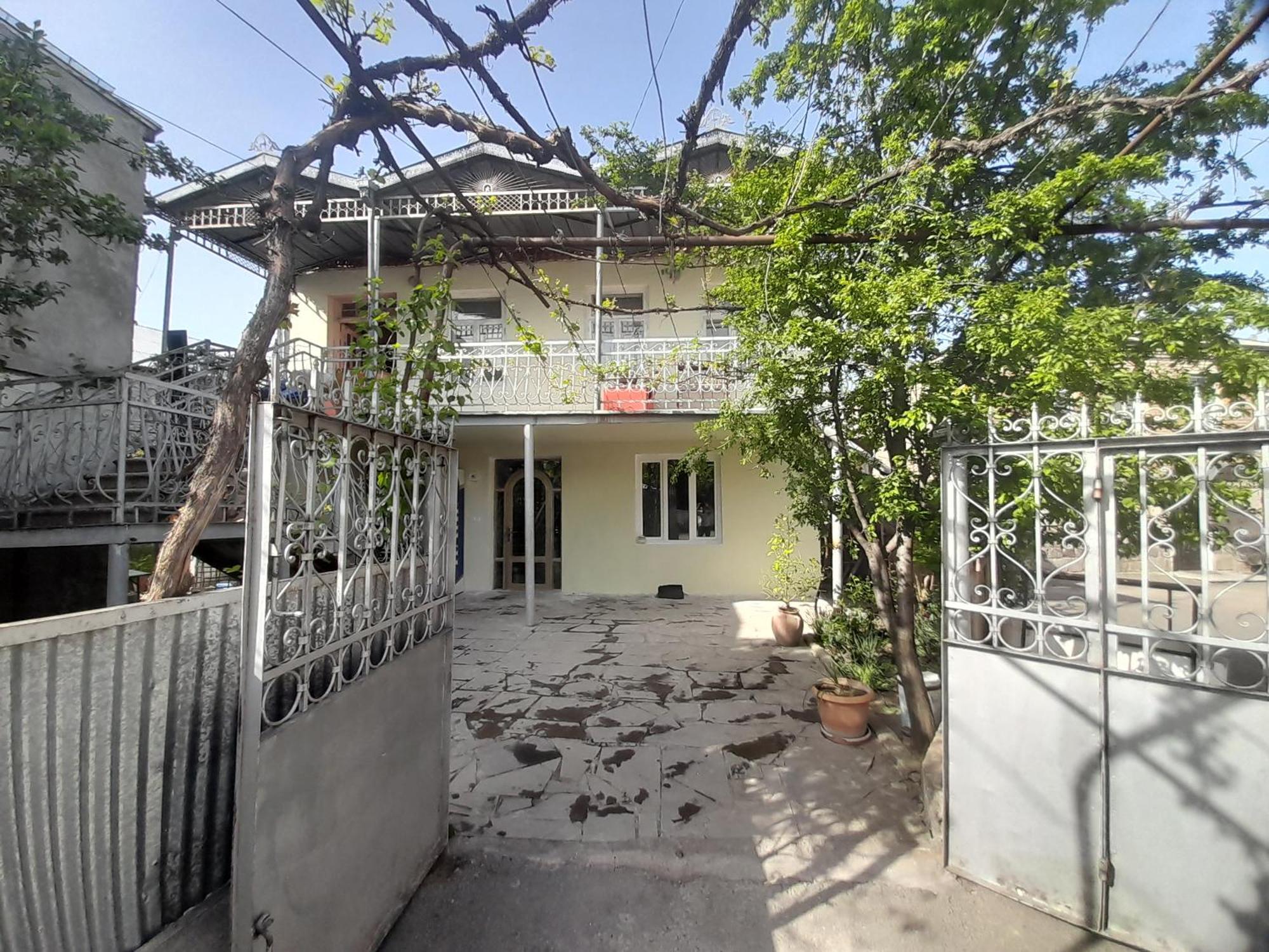 Hotel Lukarabati Akhaltsikhe  Exteriör bild