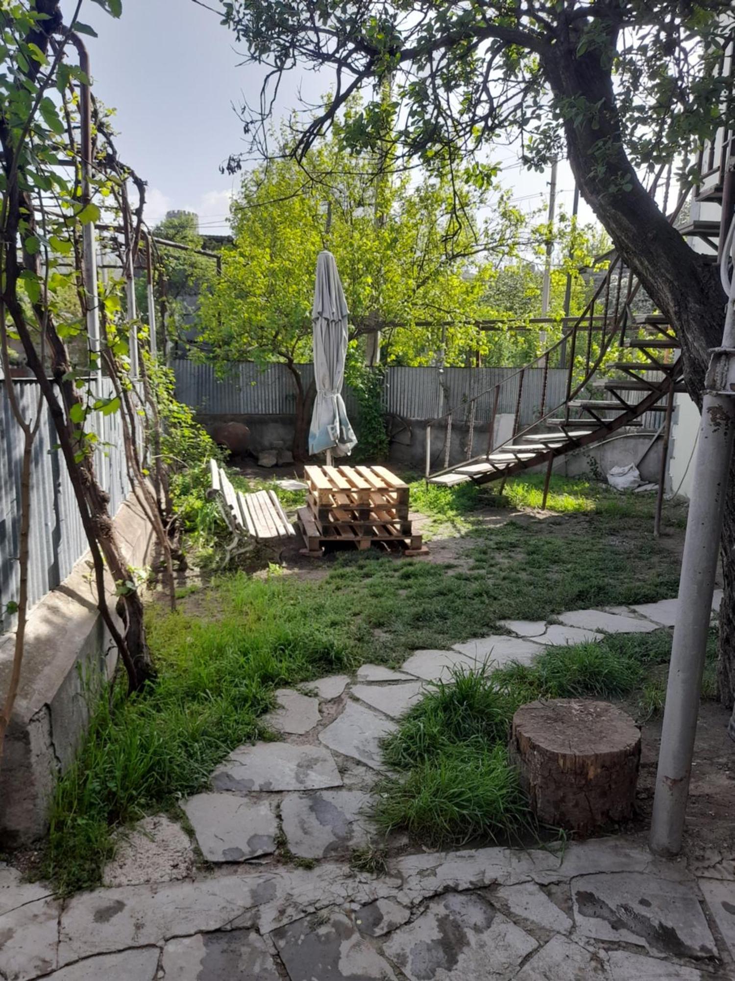 Hotel Lukarabati Akhaltsikhe  Exteriör bild