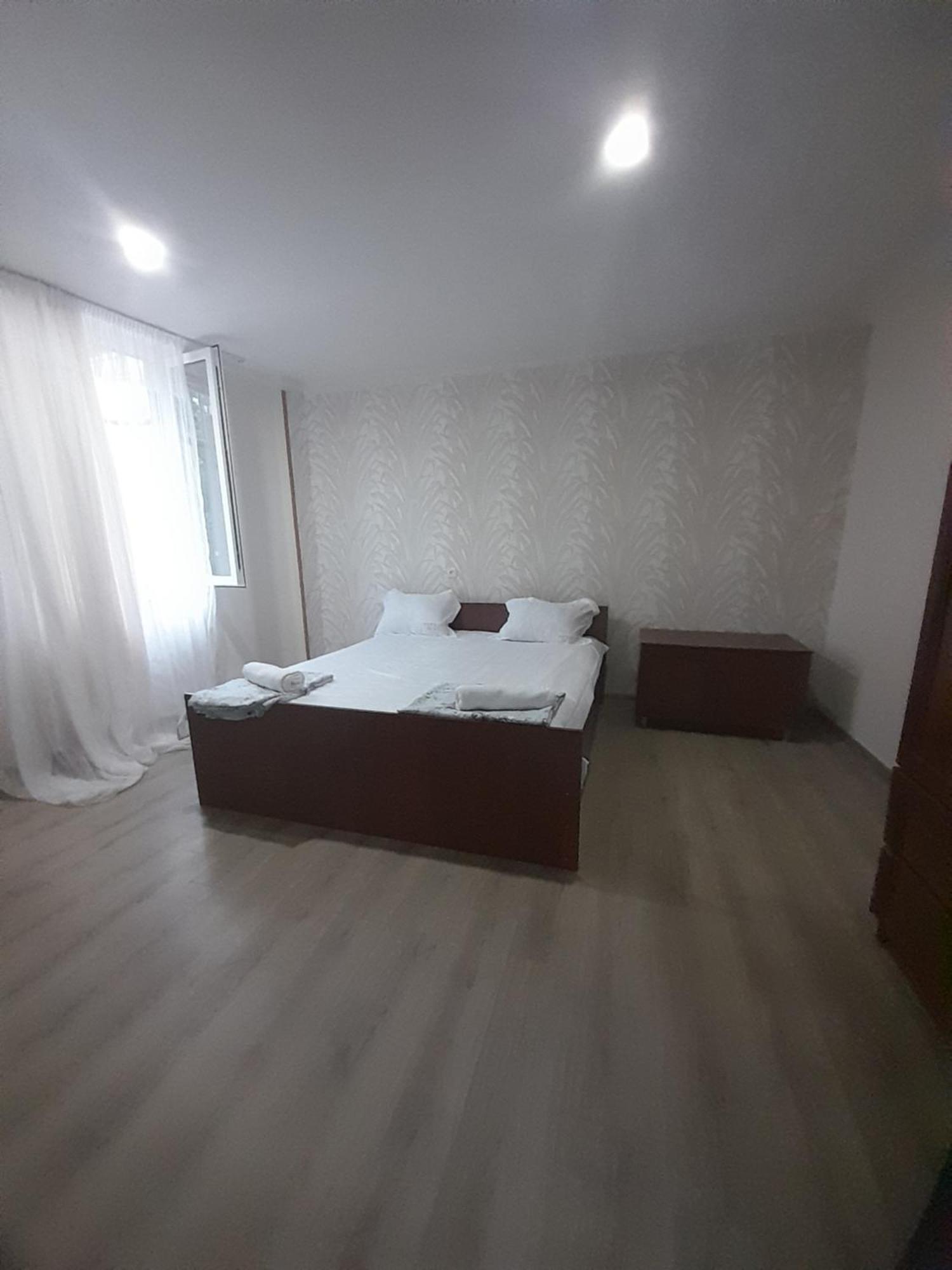 Hotel Lukarabati Akhaltsikhe  Exteriör bild