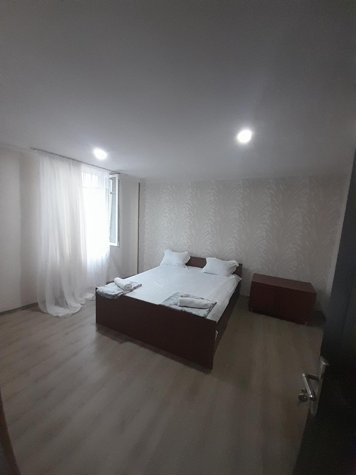 Hotel Lukarabati Akhaltsikhe  Exteriör bild